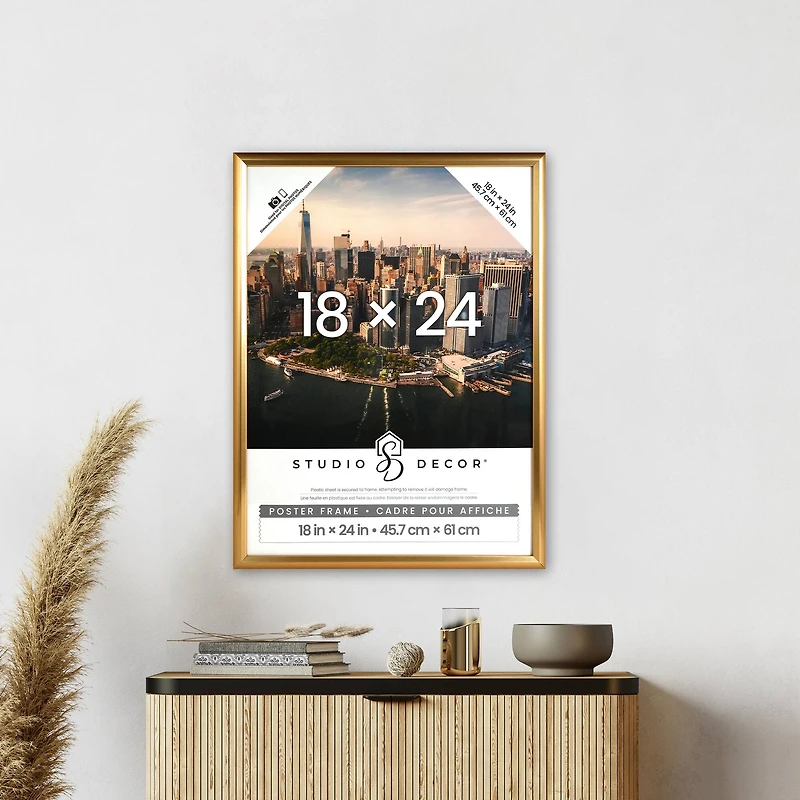 Gold Poster Frame by Studio Décor