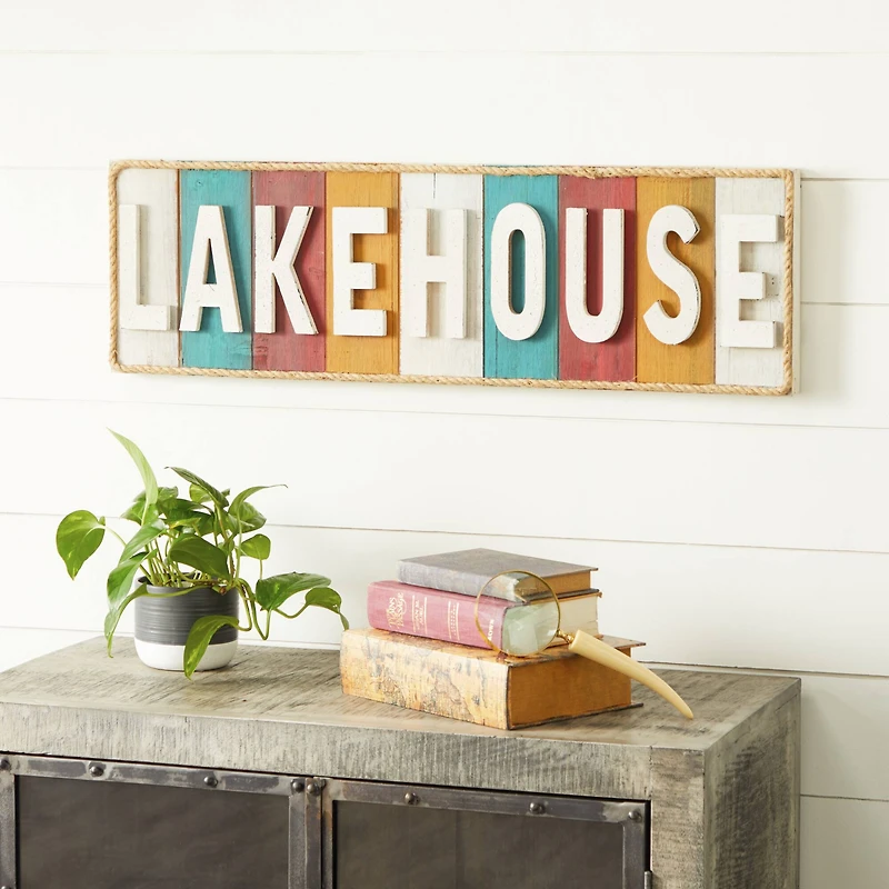 Lakehouse Wood Sign Wall Decor