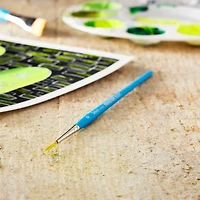 Princeton™ Select™ Artiste Series 3750 Short Handle Liner Brush