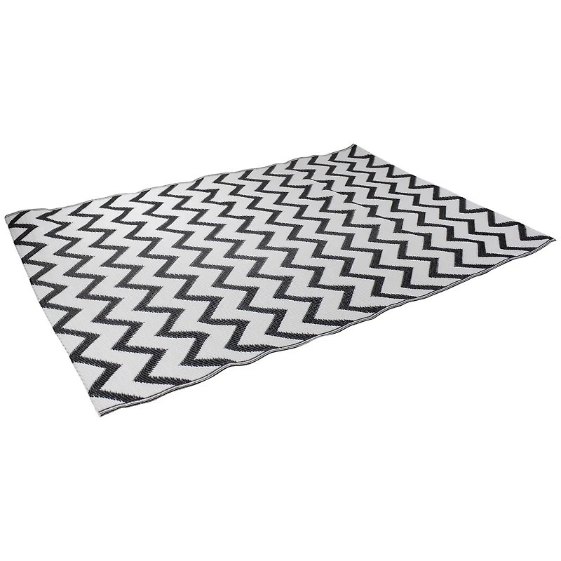 Black & White Chevron Rectangular Outdoor Area Rug, 4ft. x 6ft.