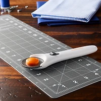 Fiskars® 2 Piece Fabric Cutting Set
