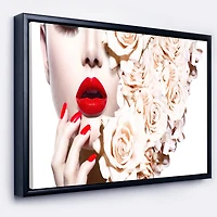 Designart - Woman's Fashion and Floral Design