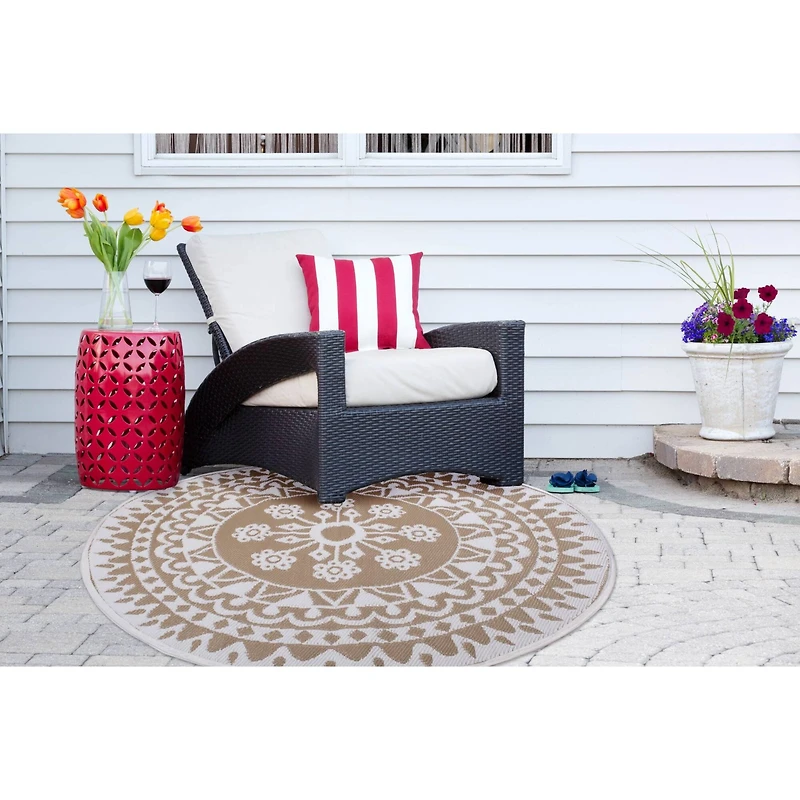 DII® Round Taupe Floral Outdoor Rug, 5ft.