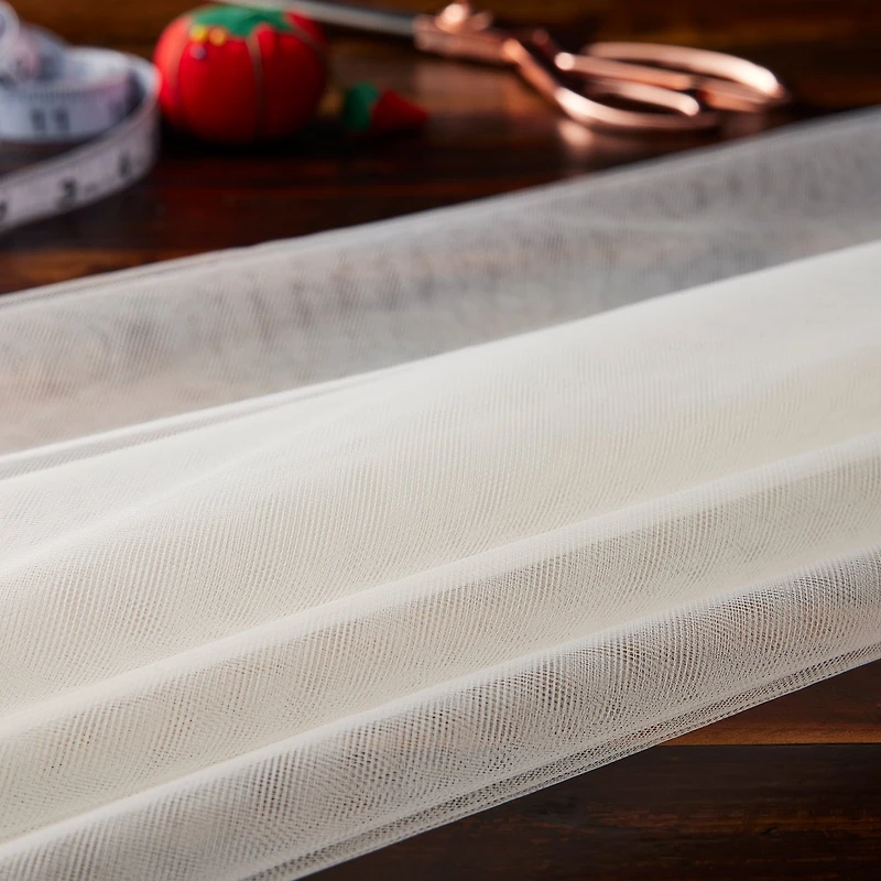 50 yd. Full Bolt: Eggnog Matte Tulle