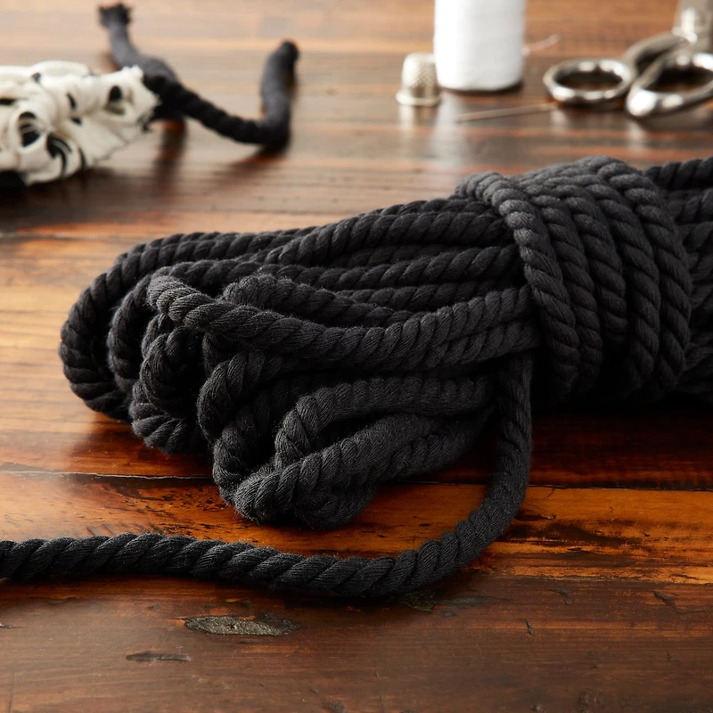 Macramé Cotton Cord by Loops & Threads