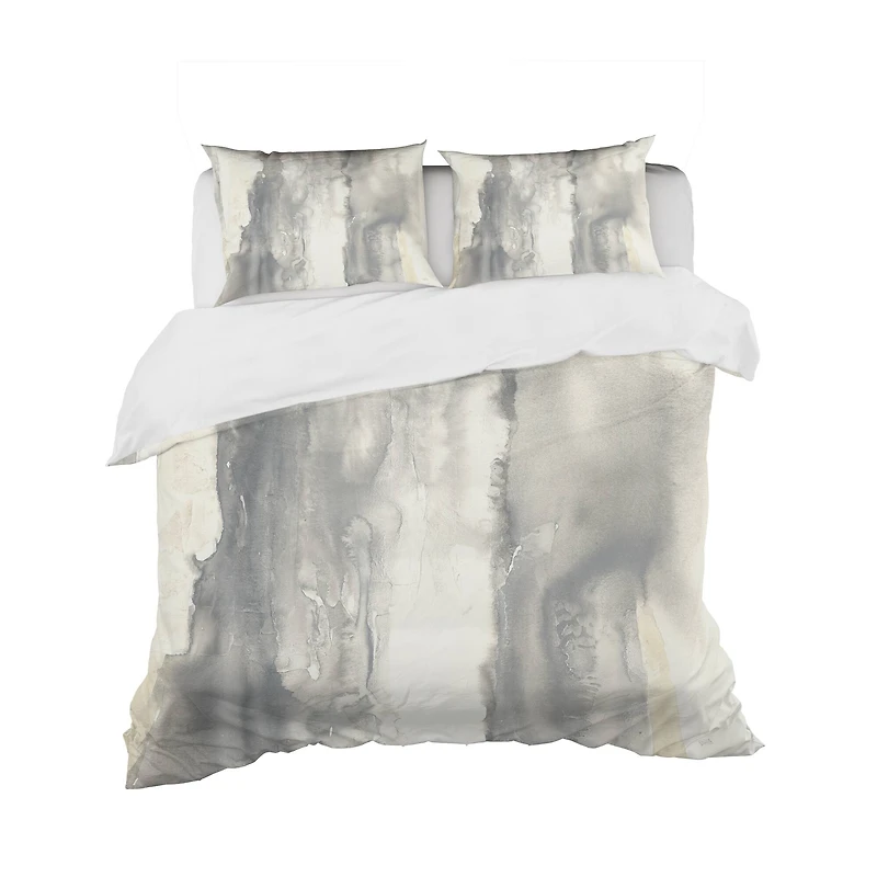 Designart 'Gold Glamour Direction I' Geometric Bedding Set