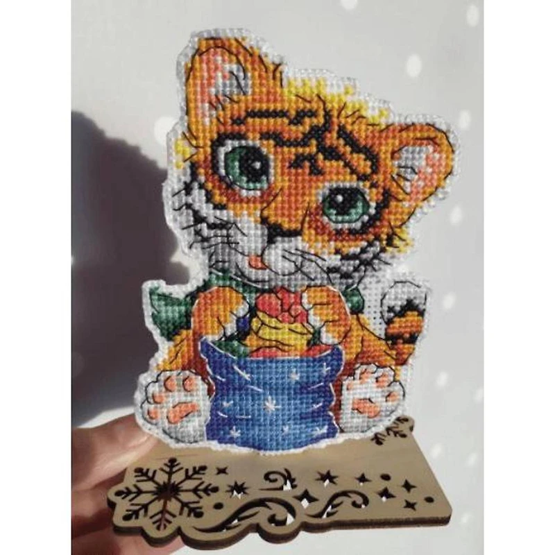 MP Studia Baby Tiger Christmas Tree Ornament Plastic Canvas Counted Cross Stitch Kit