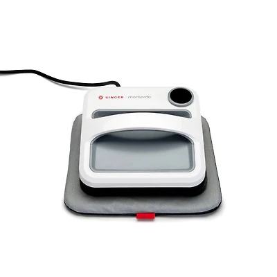 SINGER® MOMENTO™ Square Press