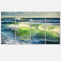 Designart - Sunrise and Shining Waves in Ocean