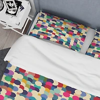 Designart 'Geometric Pattern with Circles' Modern & Contemporary Bedding Set