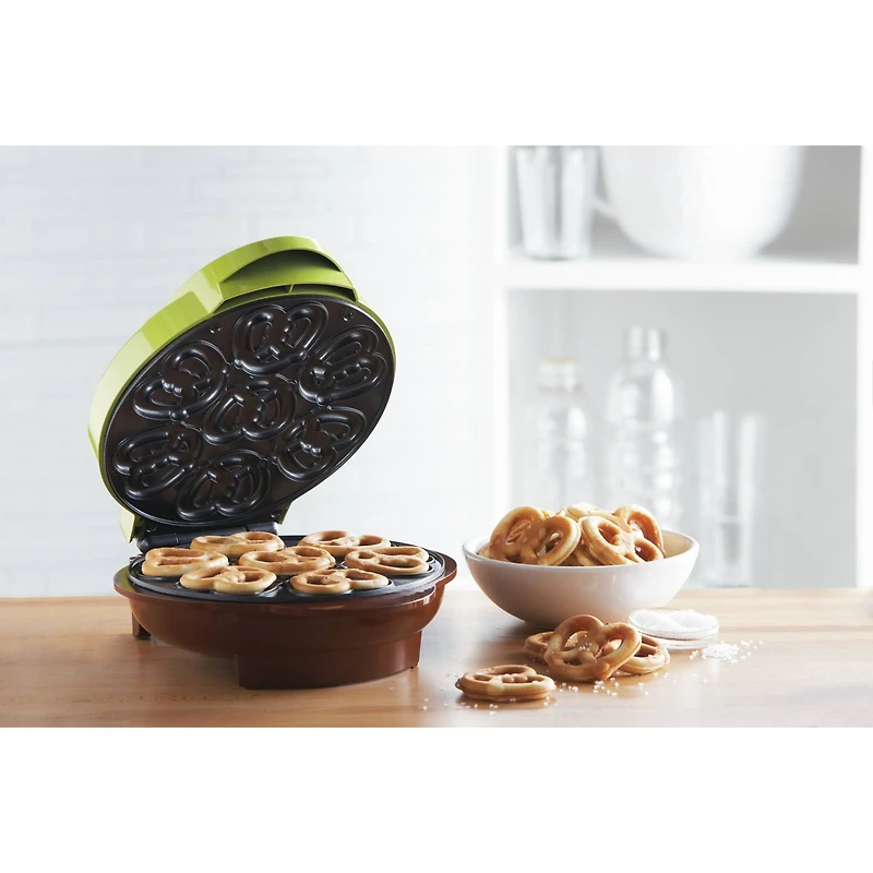 Brentwood Nonstick Mini Pretzel Maker