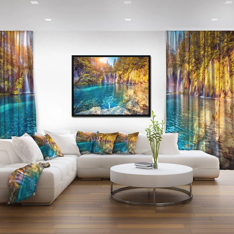 Designart - Turquoise Water and Sunny Beams