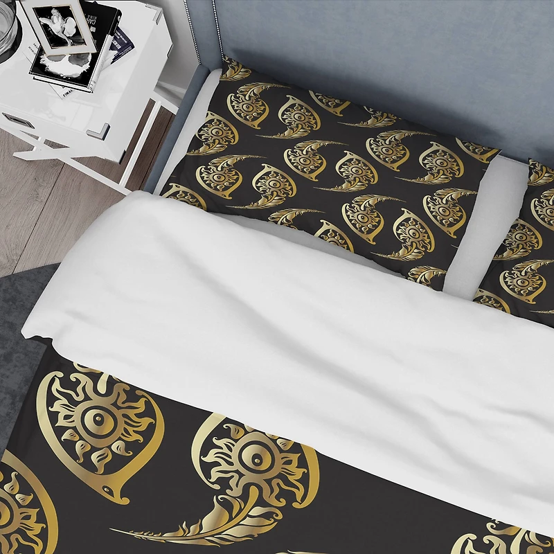 Designart 'Golden Luxury Peacock Feathers' Modern & Contemporary Bedding Set