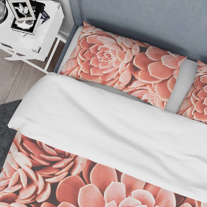 Designart 'Coral Toned Succulent' Mid-Century Duvet Cover Set