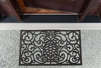 DII® Pineapple Scroll Rubber Doormat