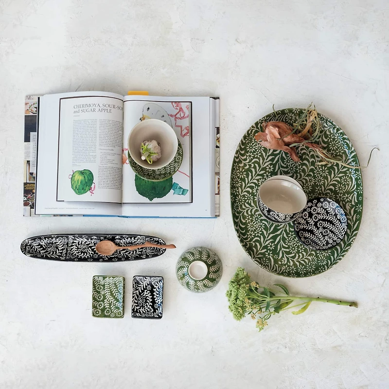 Hello Honey® 5" Botanical Round Stoneware Plate, 12ct.