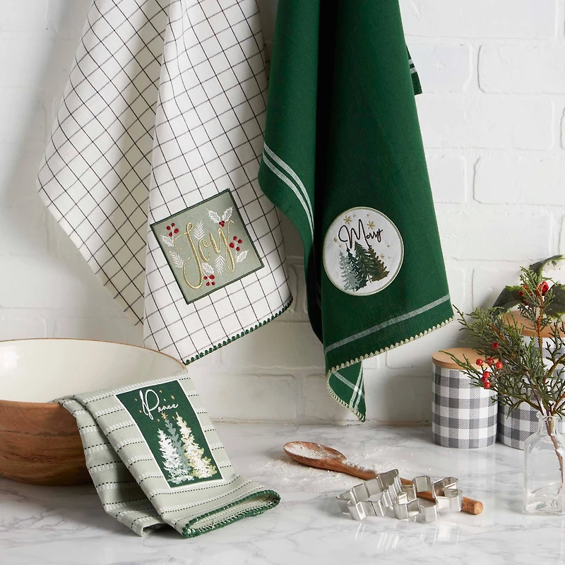 DII® Winter Woods Embellished Dishtowel Set