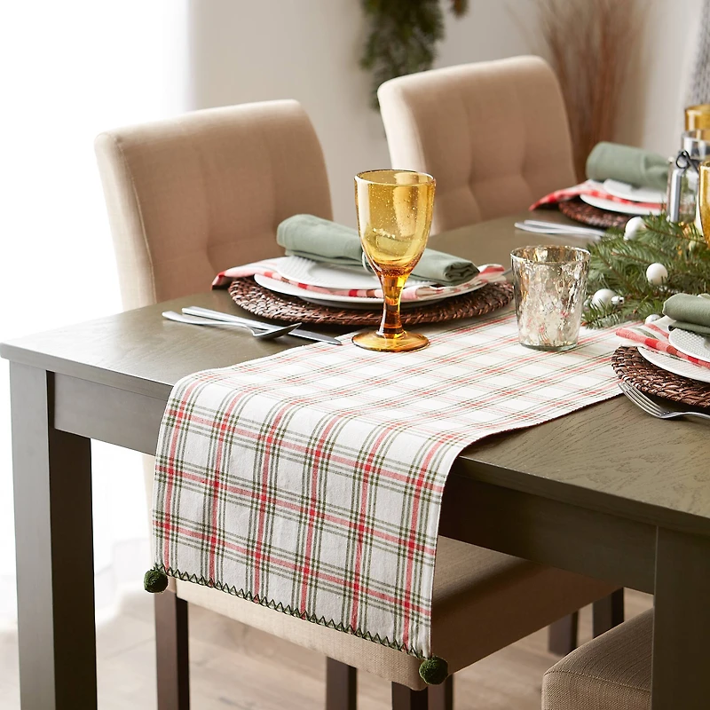 DII® 108" Jolly Tree Table Runner