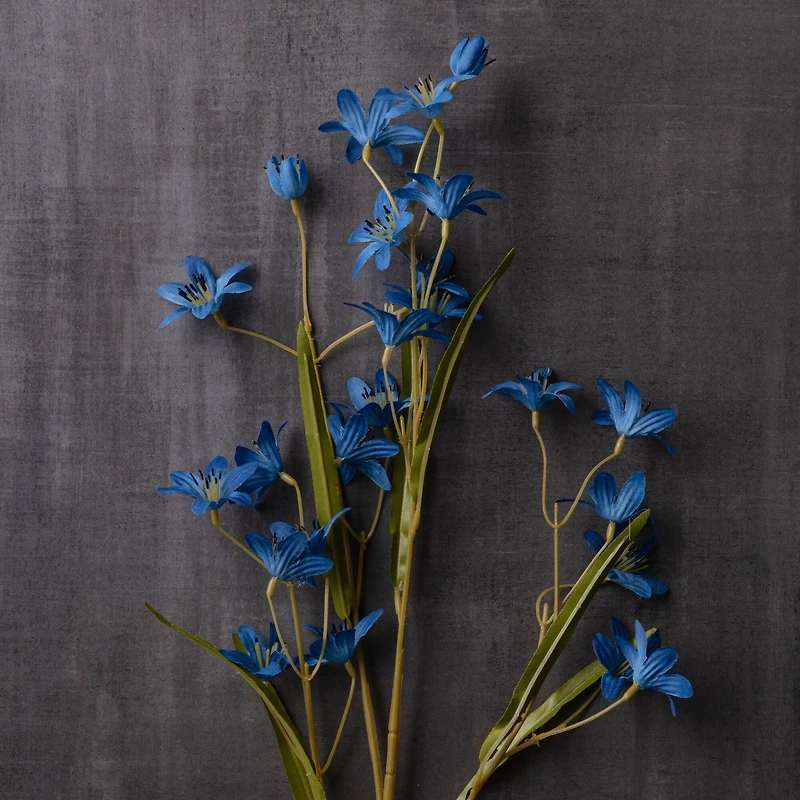 Indigo Blue Peruvina Spray by Ashland®