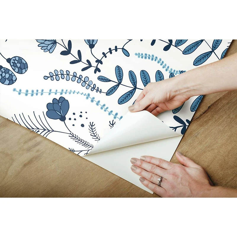 RoomMates Verso Peel & Stick Wallpaper