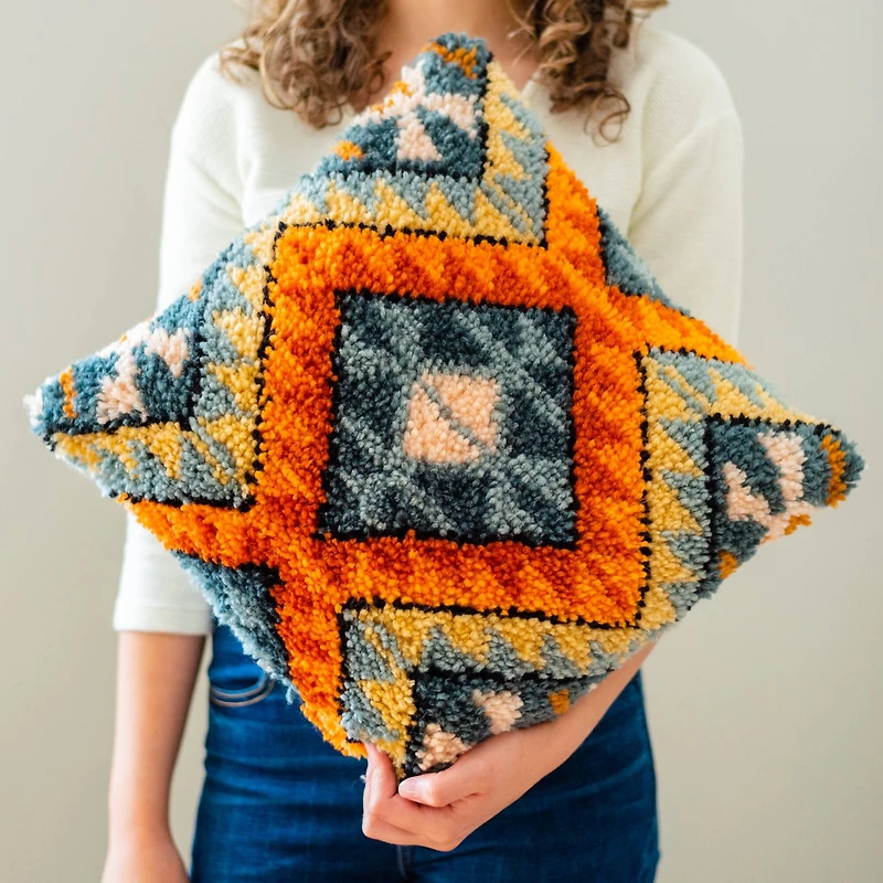 LoRan® Latch-Stitch™ Kilim Pillow Kit