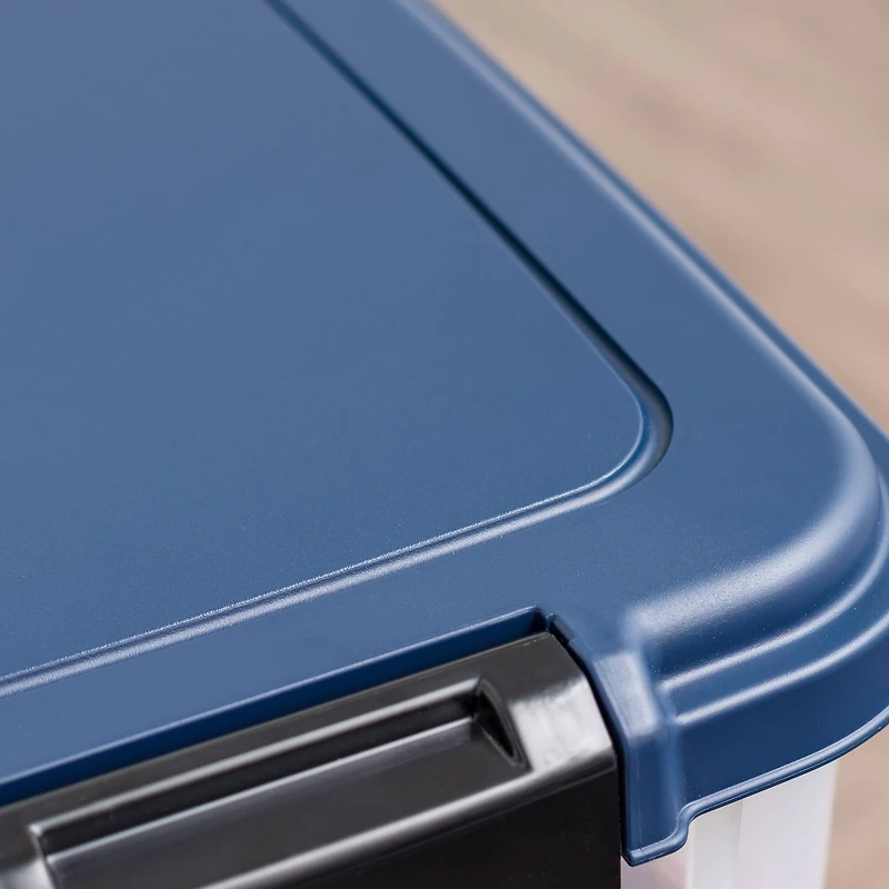 IRIS® Airtight Container Set with Blue Buckle Lid