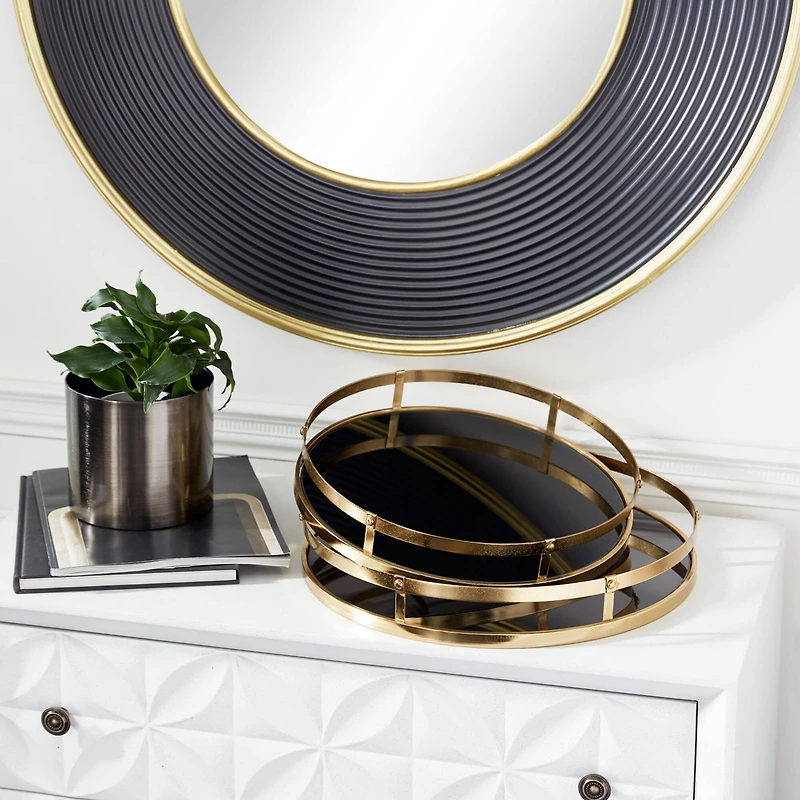 CosmoLiving by Cosmopolitan Set of 2" Gold Metal Glam Tray, 14", 16"