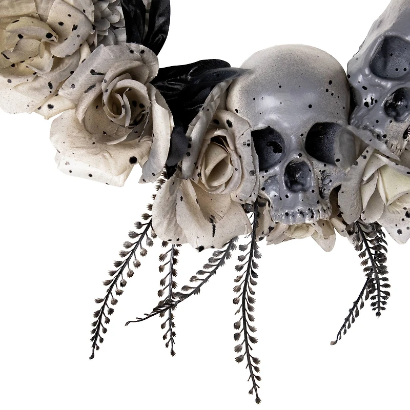 16" Double Skull & Gray Roses Halloween Wreath