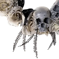 16" Double Skull & Gray Roses Halloween Wreath