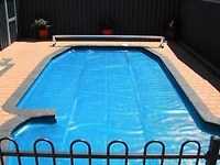18ft. Blue Round Heat Wave Solar Blanket Swimming Pool Cover