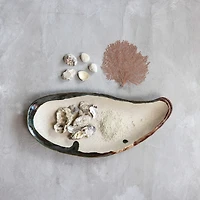 Hello Honey® 21" Cream Stoneware Shell Plate with Reactive Glaze