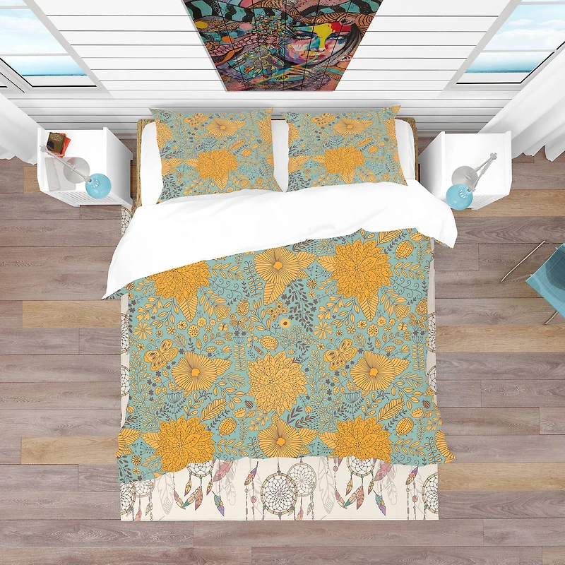 Designart 'Flower Pattern Botanic Texture' Bohemian & Eclectic Bedding Set