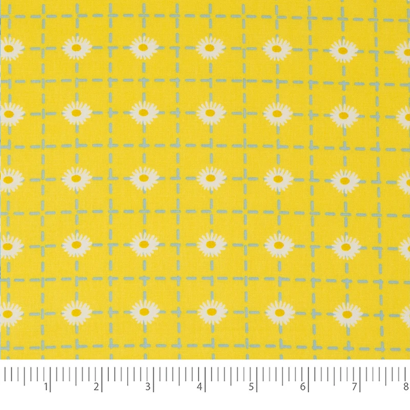 SINGER Daisies Gnomes Print Ringspun Cotton Fabric Bundle