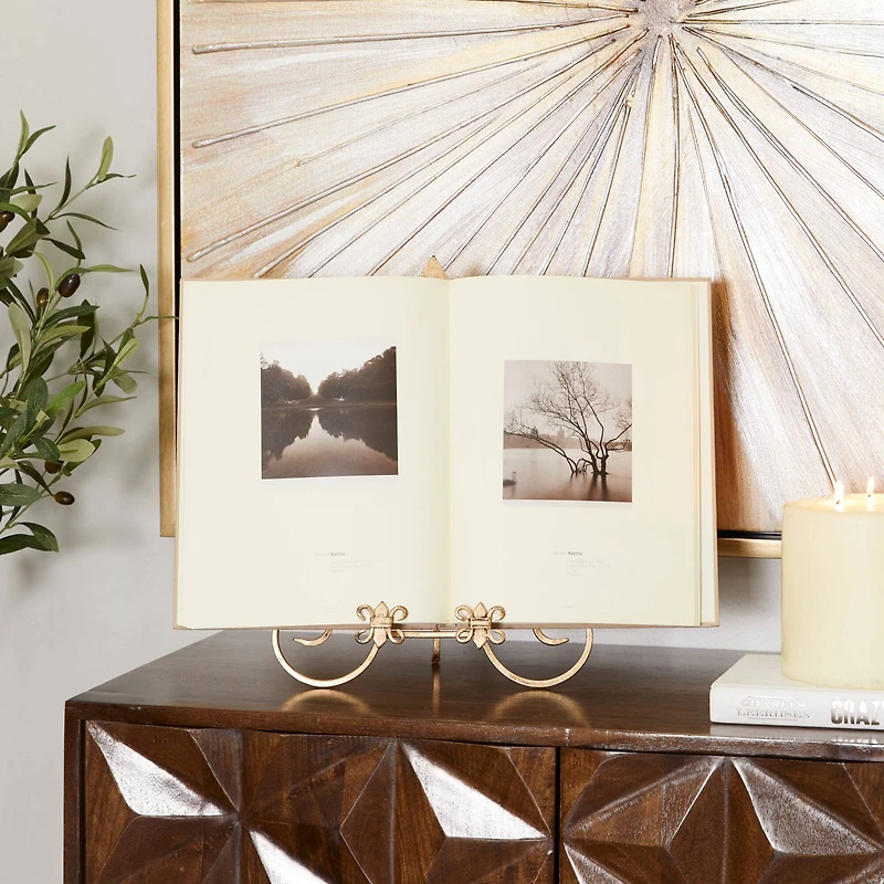 Gold Metal Traditional Easel, 12" x 11" x 15"