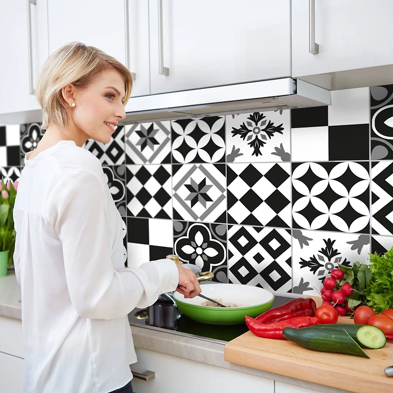 Crearreda Black & White Azulejos Peel & Stick Backsplash