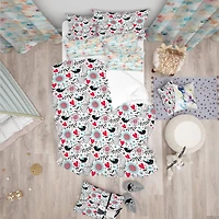 Designart 'Romantic Floral Pattern