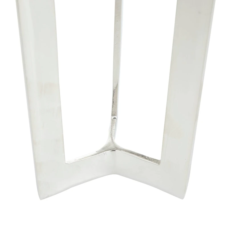 CosmoLiving by Cosmopolitan Silver Contemporary Candle Holder Set