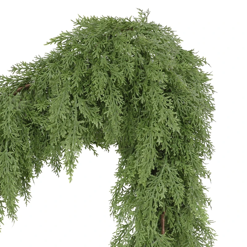 9ft. Cascading Garland