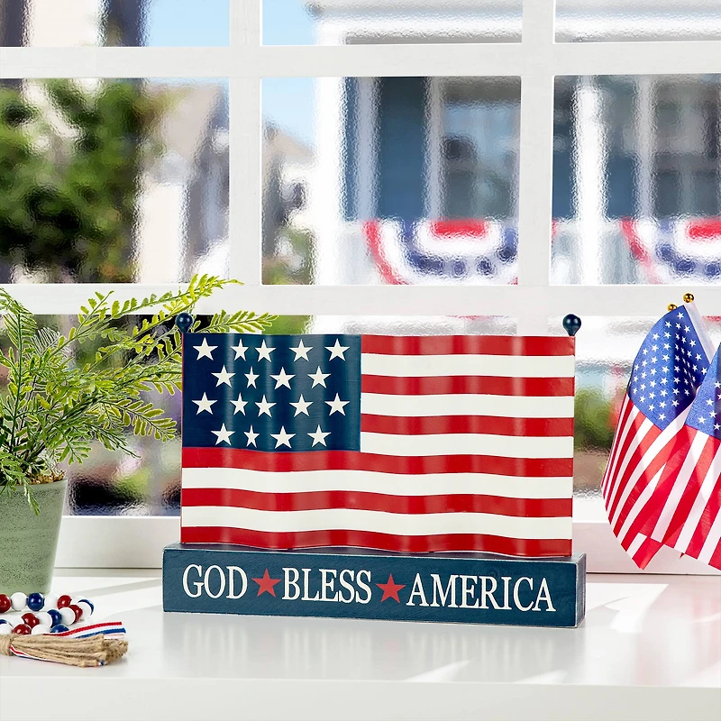 Glitzhome® 14" Metal Patriotic America flag with Wooden Base Table Décor