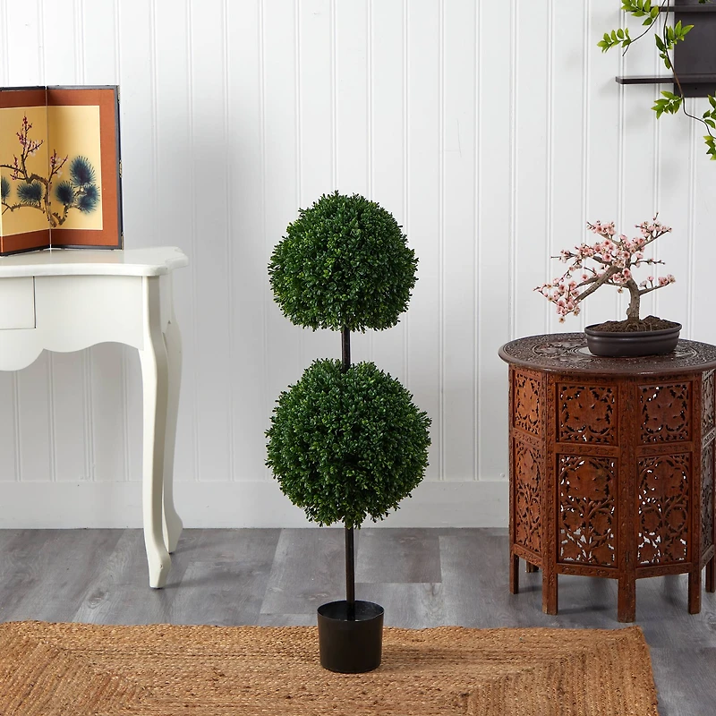 3.5ft. Potted Boxwood Double Ball Topiary Tree