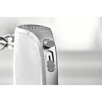 Brentwood White Lightweight 5-Speed Electric Hand Mixer