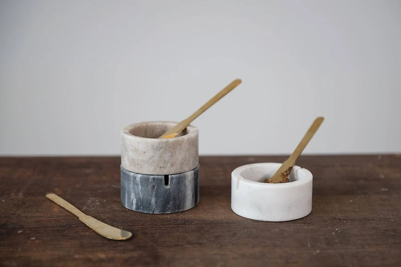 Hello Honey® 1.5" Salt & Pepper Marble Pinch Bowls with Metal Knifes