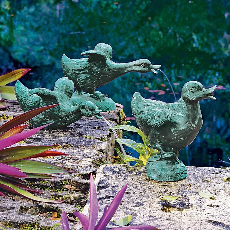Design Toscano Lindell Pond Bronze Ducks Spitting Garden Statues Set