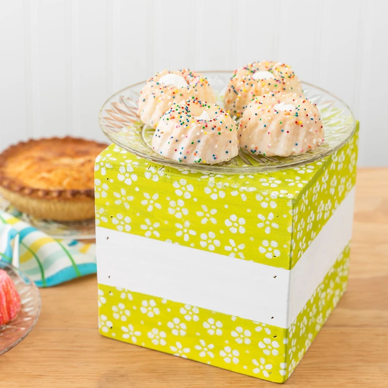 6" Unfinished Wooden Cube Riser Box