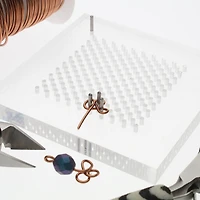 The Beadsmith® Wig Jig® Delphi Acrylic Jig