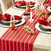 DII® 72" White Hearts Dobby Table Runner