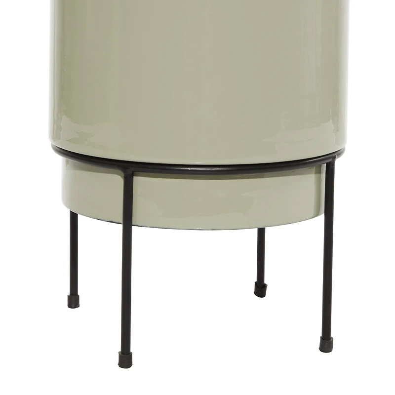 The Novogratz Taupe Metal Contemporary Planter Set