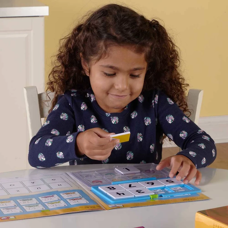 hand2mind® Learn to Read With… Bob Books® and VersaTiles® Beginning Readers Set