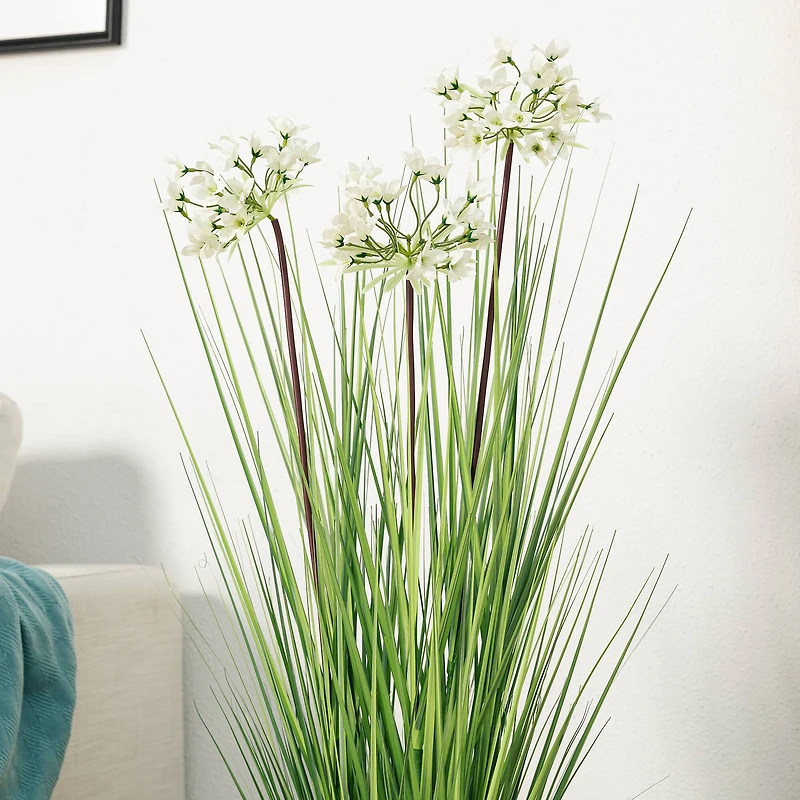 Glitzhome® 3.25ft. Faux Onion Grass Plant in Pot