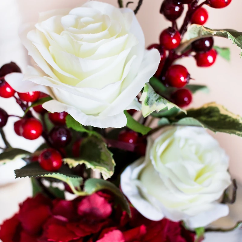 19.5" Merry Christmas Rose & Hydrangea Arrangement